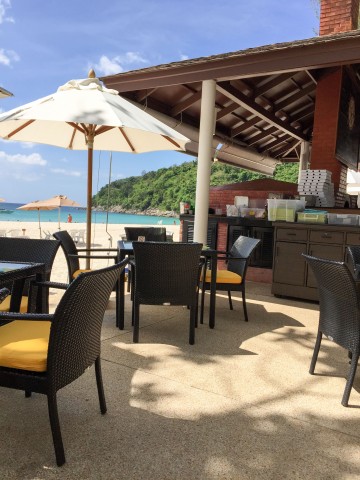 Wood Oven Pizza on the Beach at the Le Meridien Beach Resort in Phuket, Thailand | Life's Tidbits