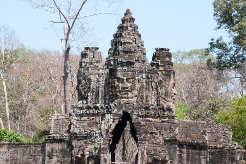 South Gate Entrance to Angkor Complex - 2 Day travel guide of Siem Reap, Cambodia | Life's Tidbits