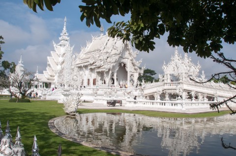 The White Temple in Chiang Rai Thailand | Life's Tidbits