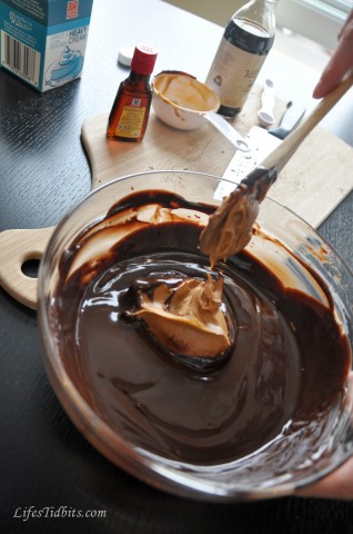 peanutbuttertruffle_ganachePB Raspberry Peanut Butter Truffles Recipe | Life's Tidbits